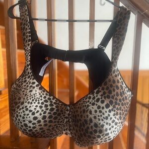 Leopard Print Full Coverage Bra, size 52DDD comfort durable plus